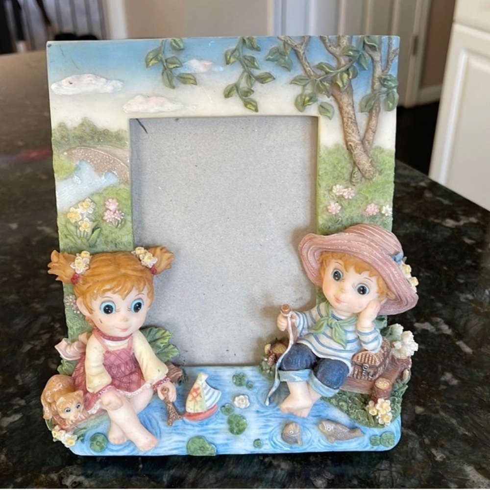 Montefiori collection picture frame. Italian design.